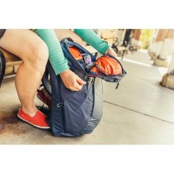 Gregory Juxt 28 Backpack spark navy 12 Gregory Juxt 28 Backpack spark navy -Travelling Backpacks Shop gregory juxt 28 backpack spark navy 5